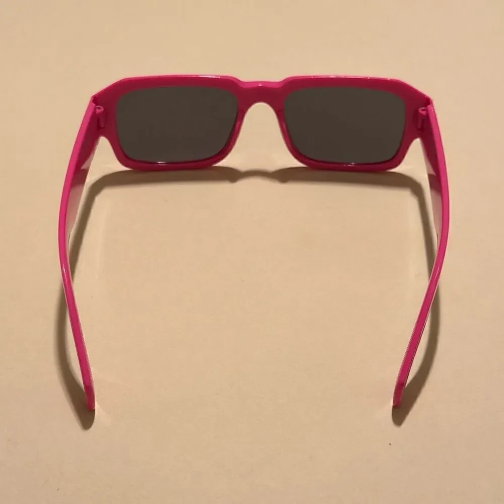 Trendy sunglasses C7
